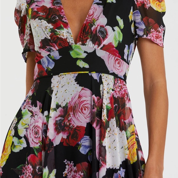 NWT Ieena for Mac Duggal Floral Mesh Sleeve Gown Maxi – Size 4 - Picture 3 of 10